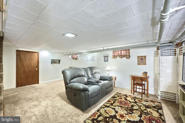 37 S 8TH ST, Columbia, PA 17512