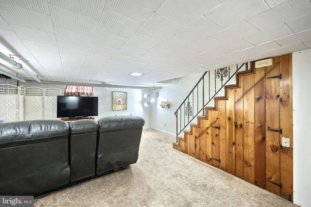 37 S 8TH ST, Columbia, PA 17512