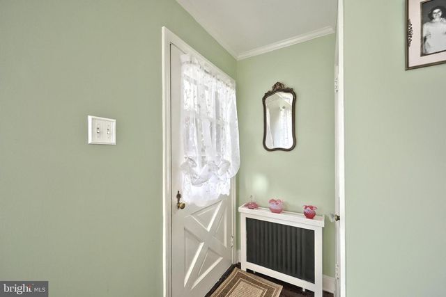 37 S 8TH ST, Columbia, PA 17512