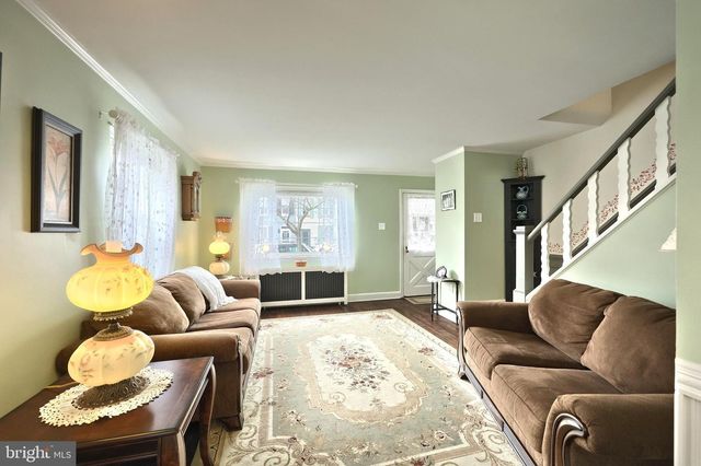 37 S 8TH ST, Columbia, PA 17512