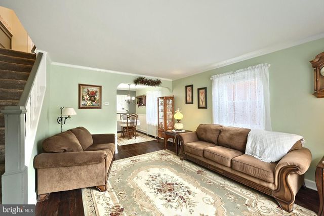 37 S 8TH ST, Columbia, PA 17512