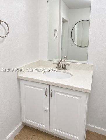 1296 NW 72nd St, Miami, FL 33147