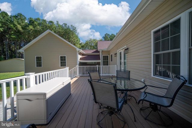 547 TWIN HARBOR RD, Reedville, VA 22539