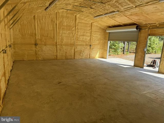 547 TWIN HARBOR RD, Reedville, VA 22539