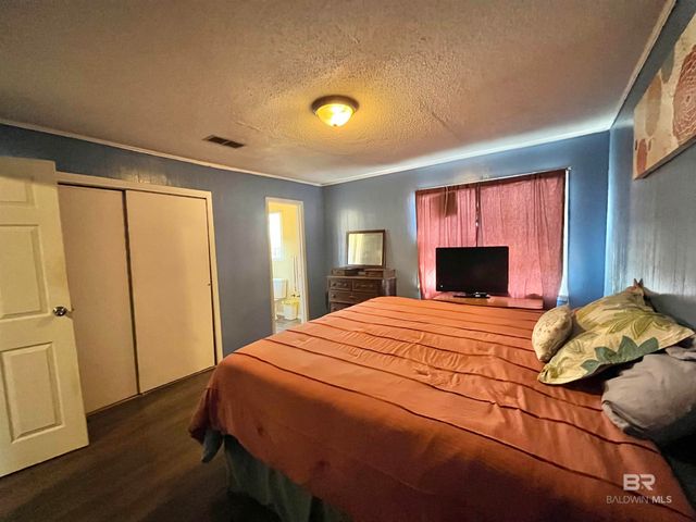 135 S Canoe Road, Atmore, AL 36502