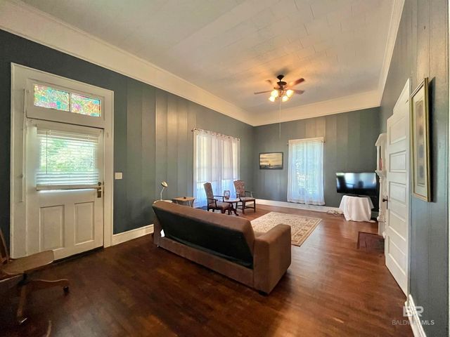 135 S Canoe Road, Atmore, AL 36502