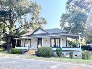 135 S Canoe Road, Atmore, AL 36502