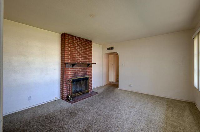 2121 5th Street, Sanger, CA 93657