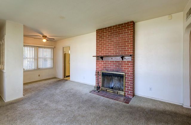 2121 5th Street, Sanger, CA 93657