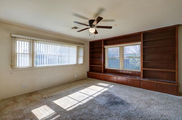 2121 5th Street, Sanger, CA 93657