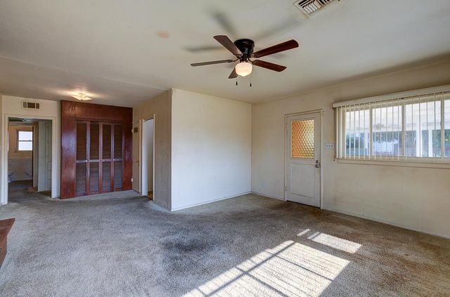 2121 5th Street, Sanger, CA 93657