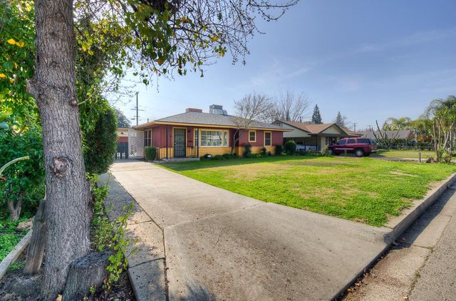 2121 5th Street, Sanger, CA 93657