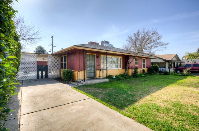 2121 5th Street, Sanger, CA 93657