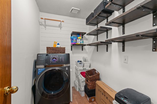 1114 NW Parkridge Drive, Ankeny, IA 50023