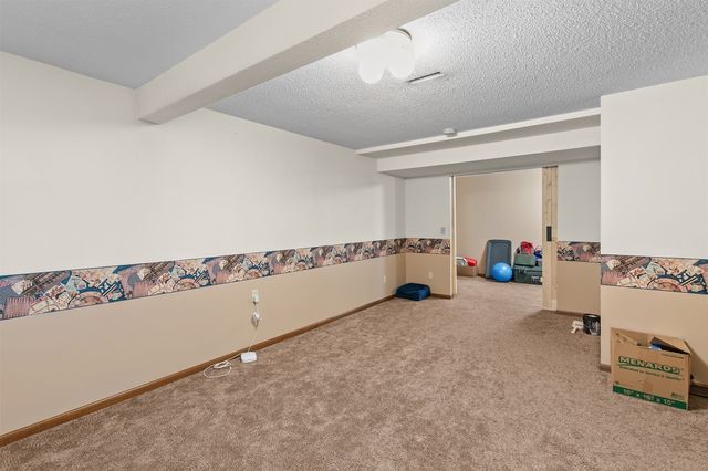 1114 NW Parkridge Drive, Ankeny, IA 50023