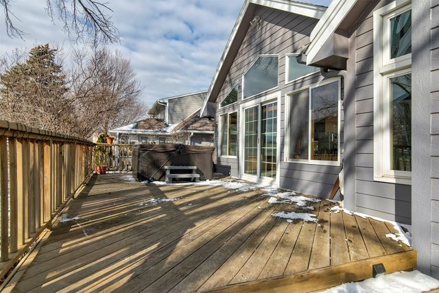 1114 NW Parkridge Drive, Ankeny, IA 50023