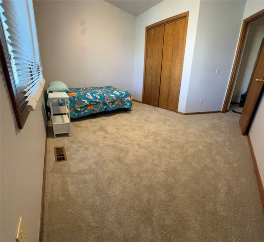 1114 NW Parkridge Drive, Ankeny, IA 50023