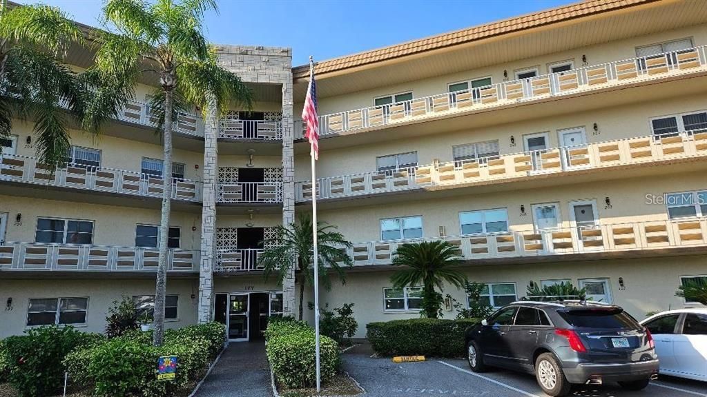 5725 80TH STREET N 107, St Petersburg, FL 33709