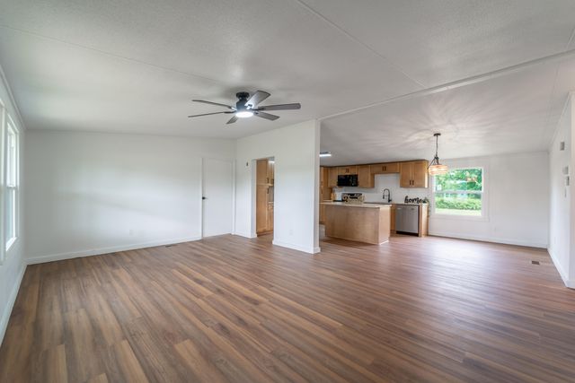 412 Bethlehem Road, Waco, KY 40385
