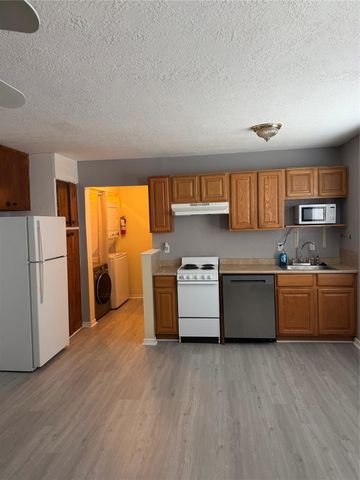 610 Ball 7, Galveston, TX 77550