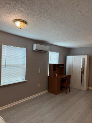 610 Ball 7, Galveston, TX 77550