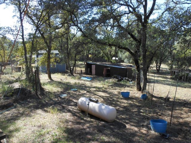 23500 Saint Helena Dr, Smartsville, CA 95977