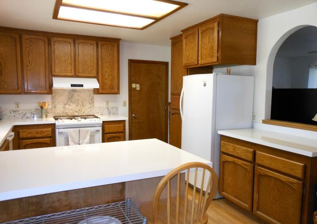 23500 Saint Helena Dr, Smartsville, CA 95977