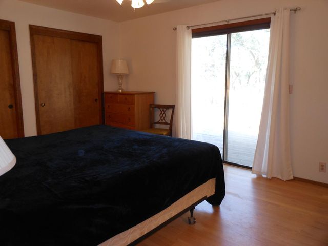 23500 Saint Helena Dr, Smartsville, CA 95977