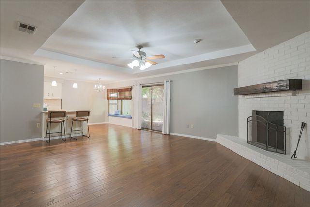 6306 Elmview Drive, Arlington, TX 76018