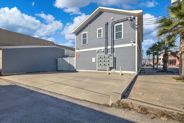 2401 Market Street 101, Galveston, TX 77550