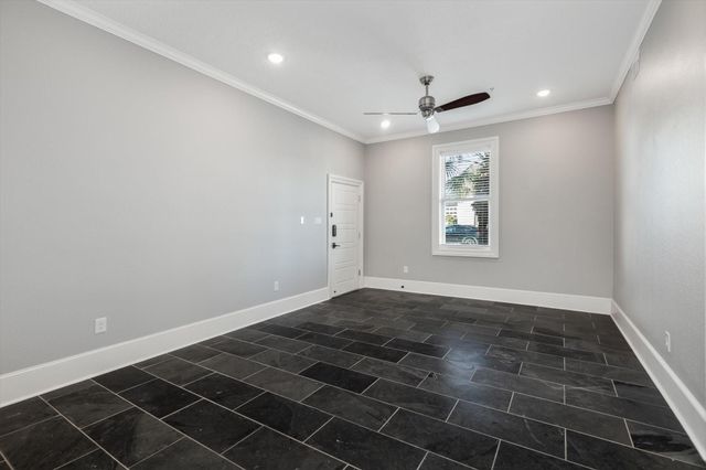 2401 Market Street 101, Galveston, TX 77550