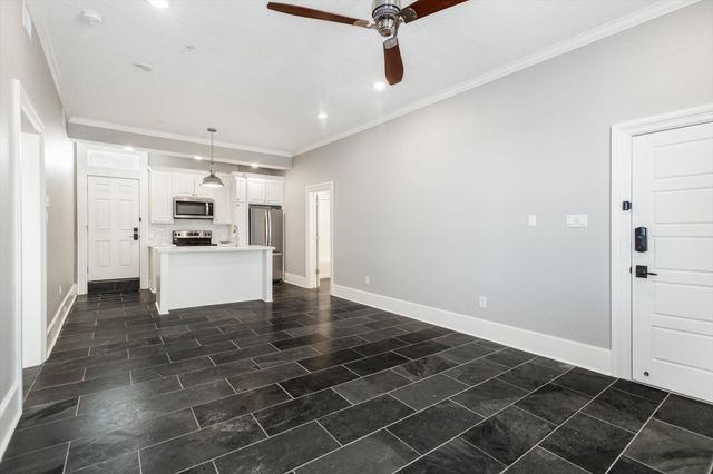 2401 Market Street 101, Galveston, TX 77550