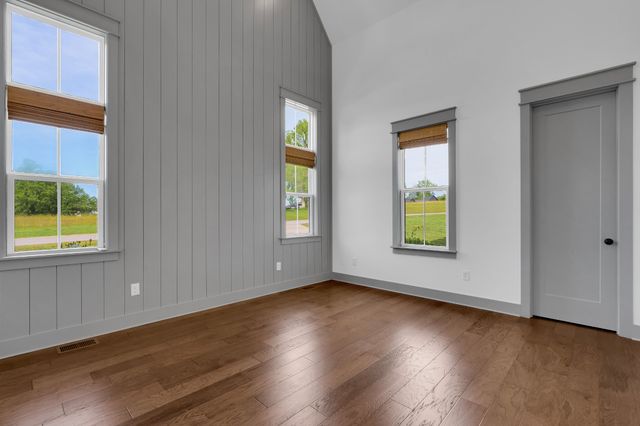 135 Fanning Bend Dr, Winchester, TN 37398