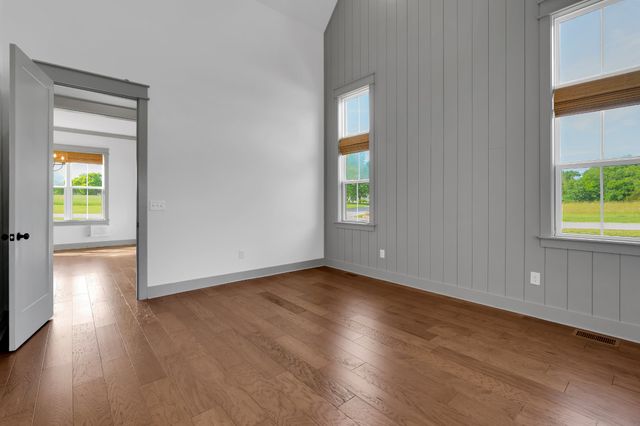 135 Fanning Bend Dr, Winchester, TN 37398