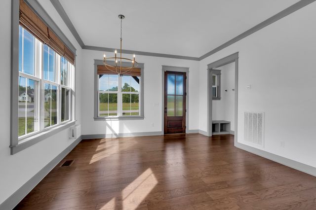 135 Fanning Bend Dr, Winchester, TN 37398
