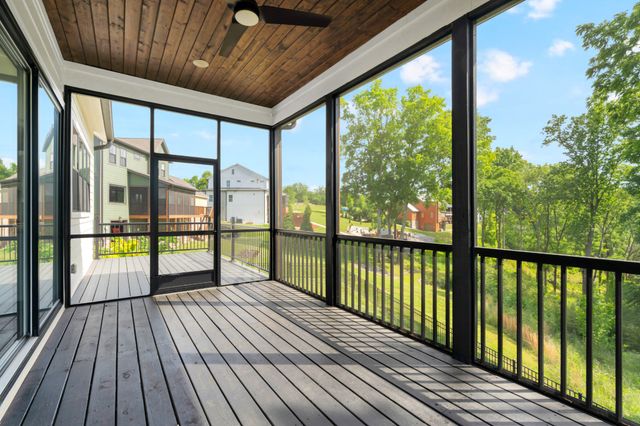 135 Fanning Bend Dr, Winchester, TN 37398