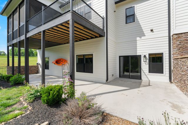 135 Fanning Bend Dr, Winchester, TN 37398