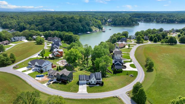 135 Fanning Bend Dr, Winchester, TN 37398
