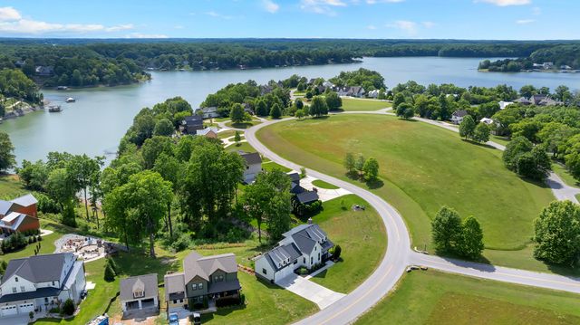 135 Fanning Bend Dr, Winchester, TN 37398