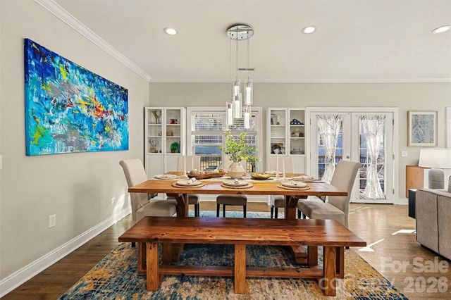 148 N Smallwood Place, Charlotte, NC 28216