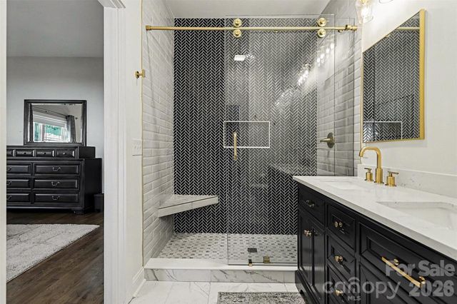 148 N Smallwood Place, Charlotte, NC 28216