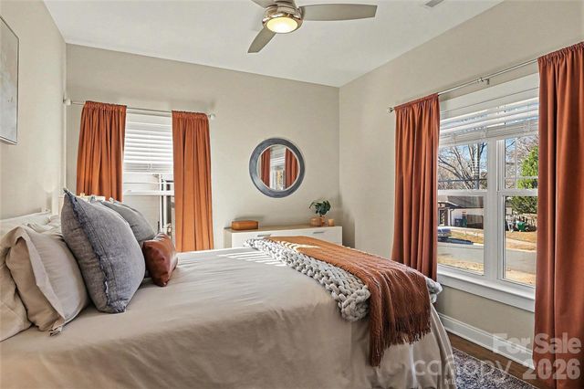 148 N Smallwood Place, Charlotte, NC 28216