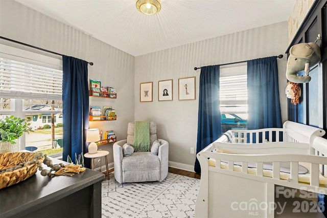 148 N Smallwood Place, Charlotte, NC 28216