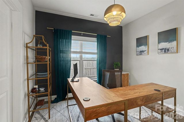 148 N Smallwood Place, Charlotte, NC 28216