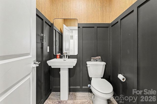 148 N Smallwood Place, Charlotte, NC 28216