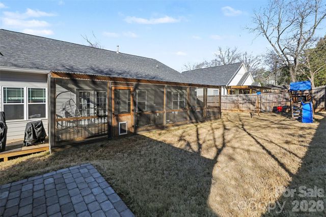 148 N Smallwood Place, Charlotte, NC 28216