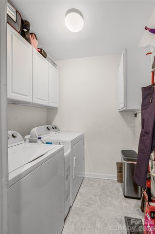 3905 Picasso Court, Charlotte, NC 28205