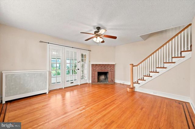 622 COUNTRY CLUB LN, Havertown, PA 19083