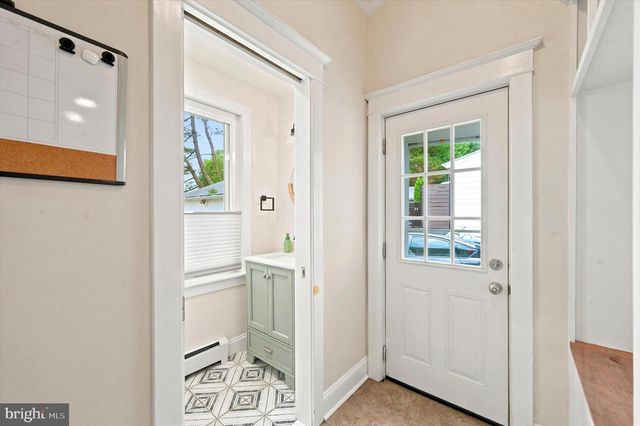 622 COUNTRY CLUB LN, Havertown, PA 19083