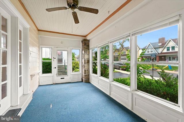 622 COUNTRY CLUB LN, Havertown, PA 19083